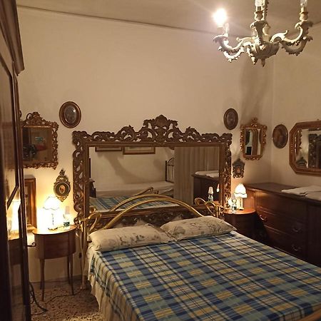 Casa Gramsci Bed & Breakfast Modena Ngoại thất bức ảnh