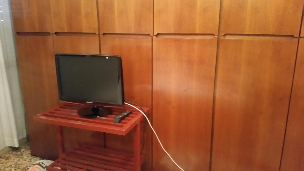 Casa Gramsci Bed & Breakfast Modena Ngoại thất bức ảnh