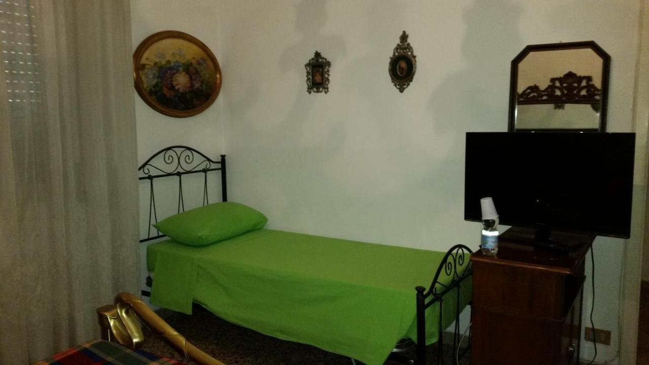 Casa Gramsci Bed & Breakfast Modena Ngoại thất bức ảnh