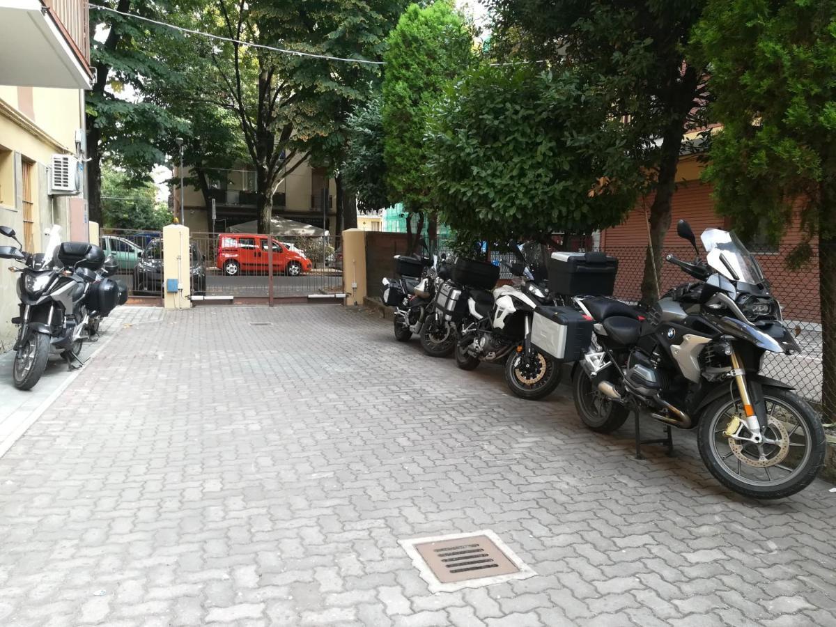 Casa Gramsci Bed & Breakfast Modena Ngoại thất bức ảnh